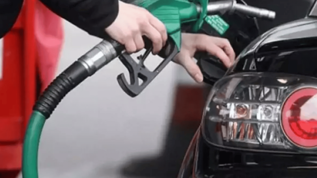 Savaş Asya ülkesini de vurdu: Çarşamba günlerini tatil ilan ettiler!