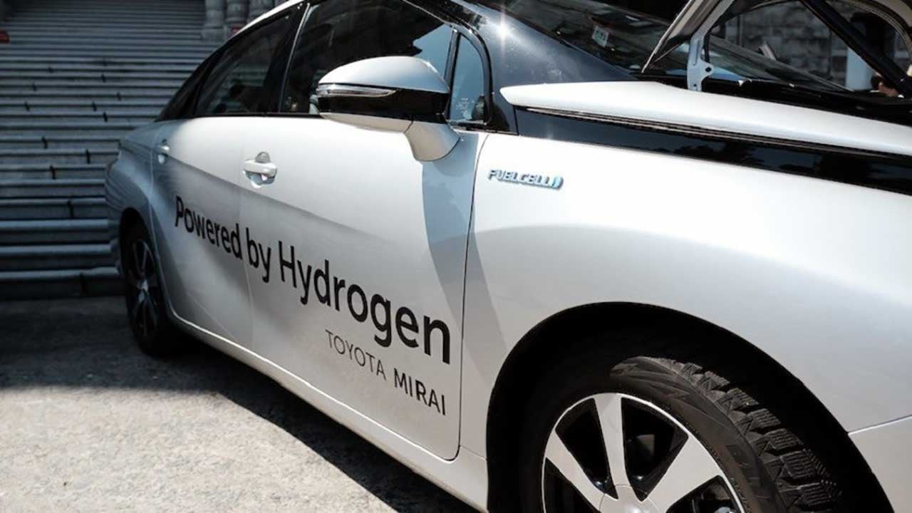 Foto - Savaş bir kez daha haklı çıkardı! Toyota o teknolojiden vazgeçmiyor