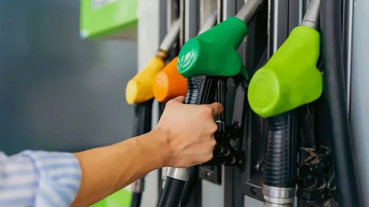 Foto - Savaş petrol fiyatlarını körükleyince olanlar oldu… Akaryakıta tarihin en büyük zammı geliyor