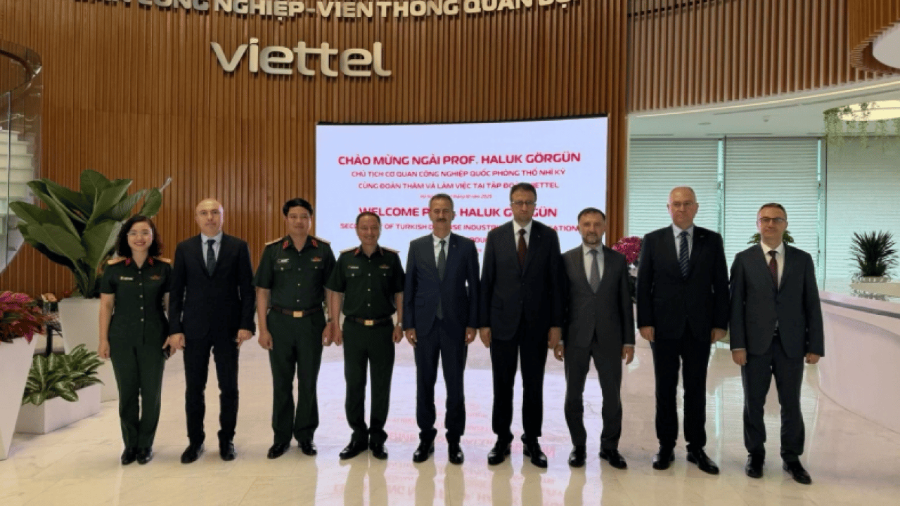 Foto - Savaş uçağı, helikopter, füze ve İHA ihtiyaçları var! 7 bin km ötedeki ülke Türkiye ile anlaşmak istiyor