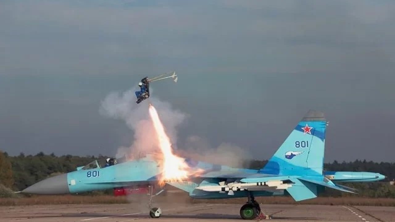 Savaş uçağında ölümcül hata! Askerler hayatını kaybetti