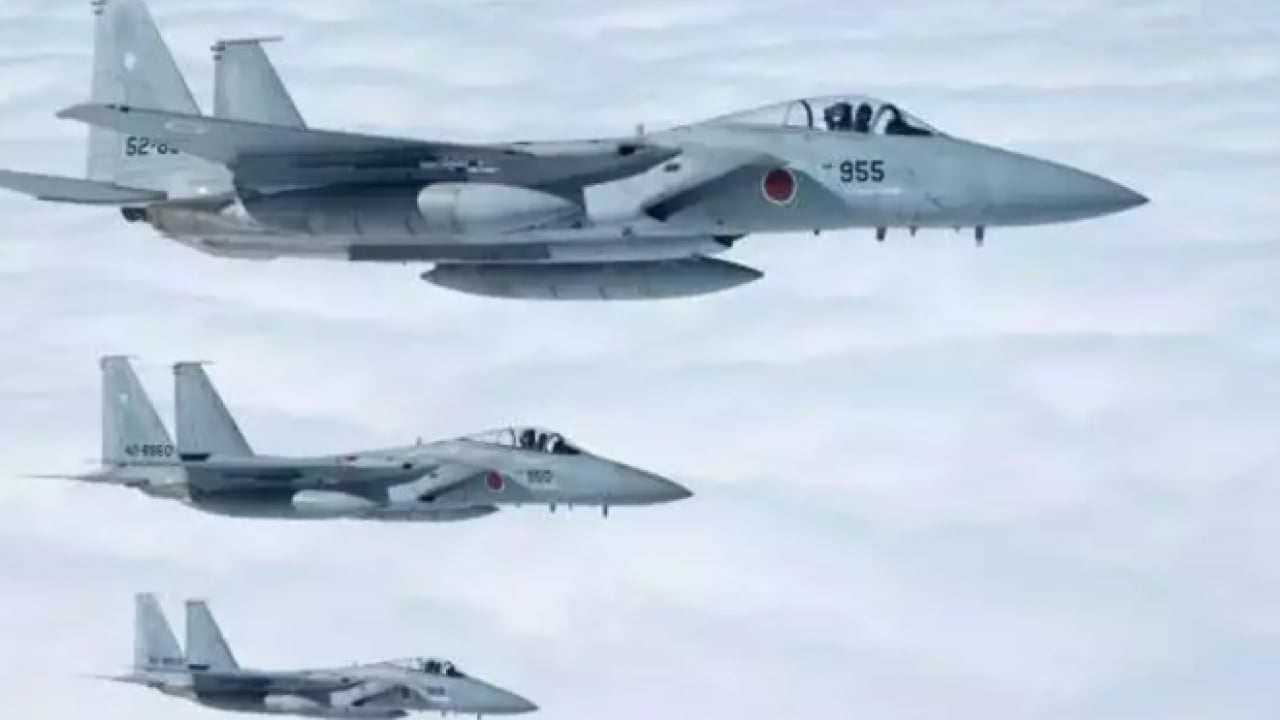 Foto - İki ülke arasında gerginlik: Savaş uçaklarından jetlere kilit!