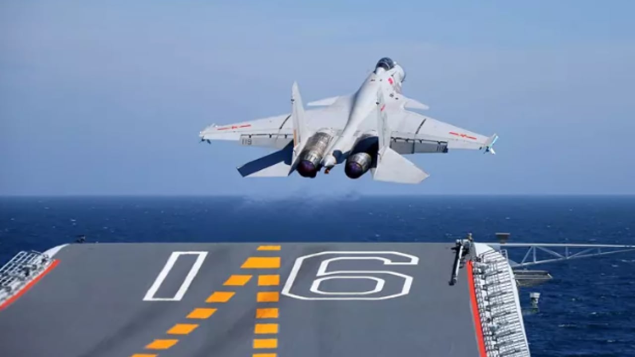 Foto - İki ülke arasında gerginlik: Savaş uçaklarından jetlere kilit!