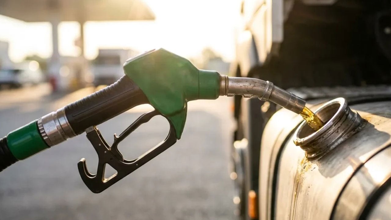 Foto - Savaşın faturası pompaya yansıdı: Benzinin litresi 61 lirayı, motorininki 68 lirayı aşacak!