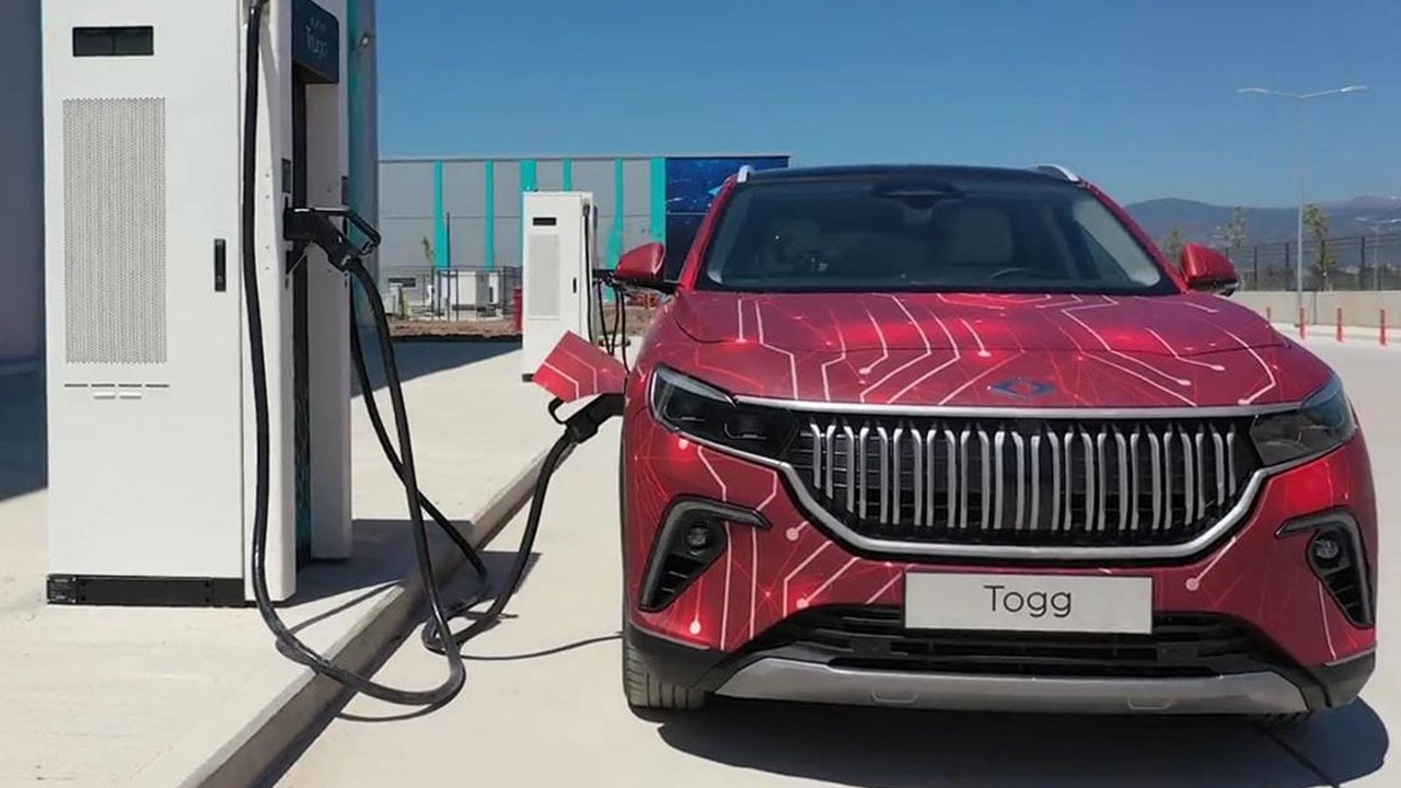 Foto - Savaşın faturası pompaya yansıdı: Benzinin litresi 61 lirayı, motorininki 68 lirayı aşacak!