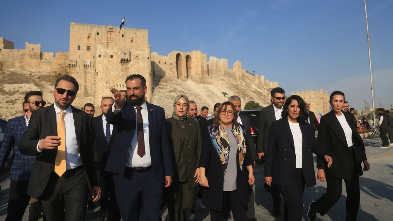 Foto - Savaşın küllerinden doğan şehir! AK Parti heyetinden Halep ziyareti