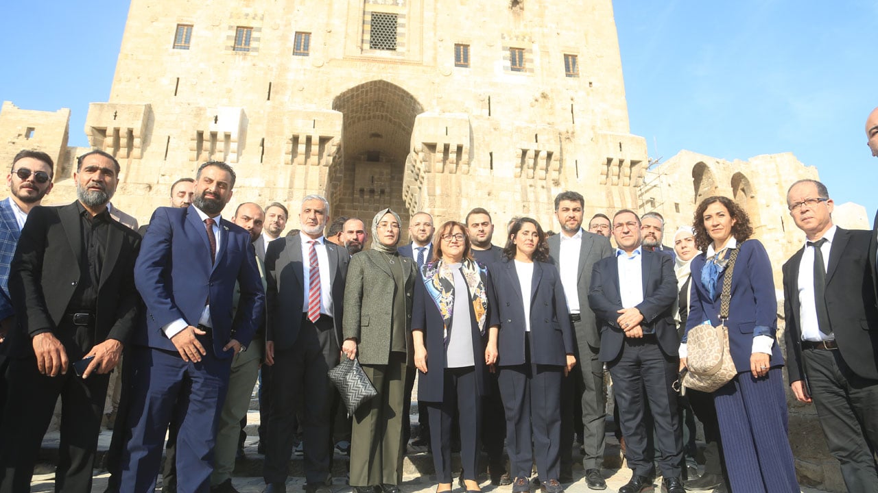 Foto - Savaşın küllerinden doğan şehir! AK Parti heyetinden Halep ziyareti