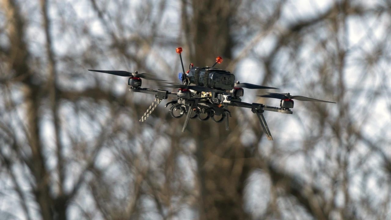 Foto - Savaşın Yeni Yüzü: Ukrayna’nın Cephe Kentinde Fiber Optik Örümcek Ağı