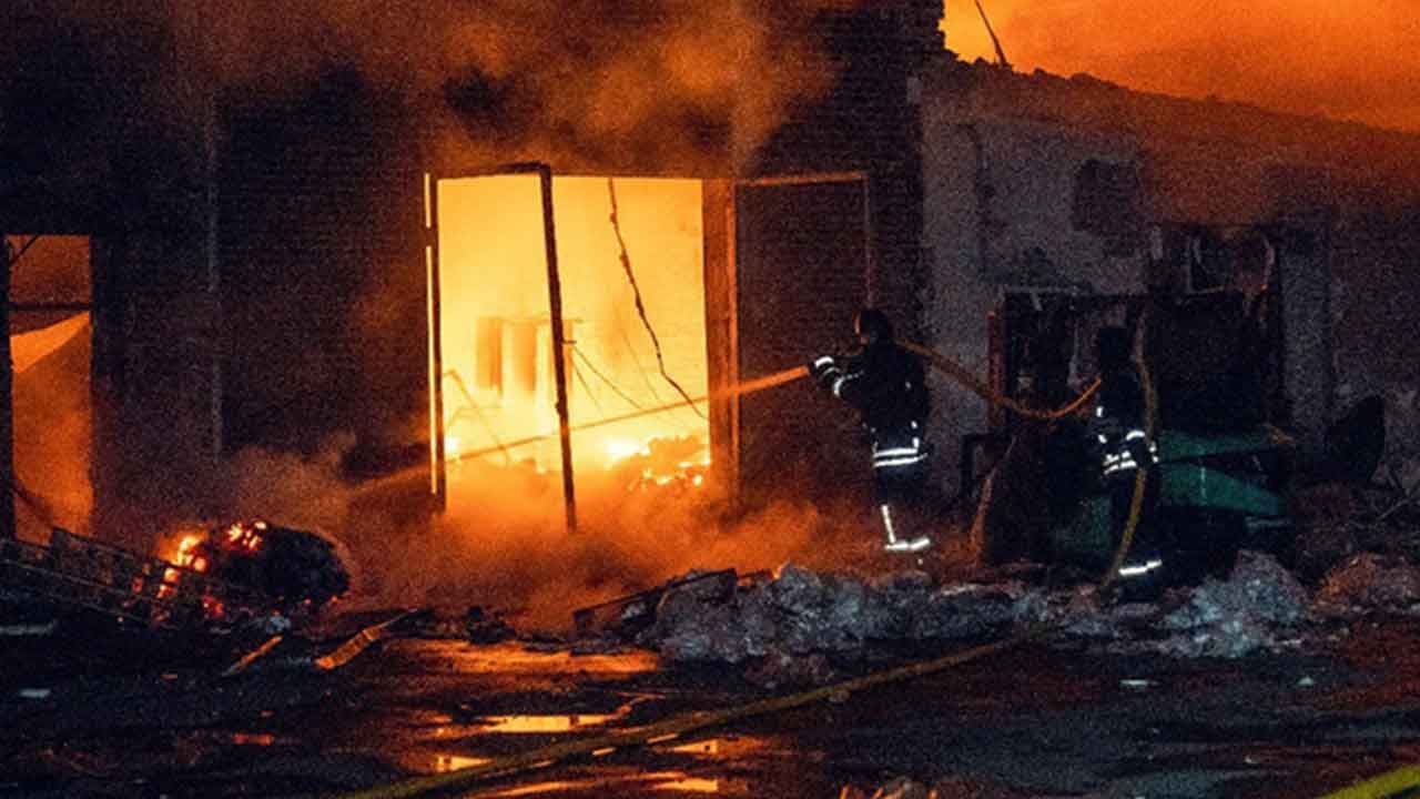 Foto - Savunma sanayi tesisi vuruldu! İHA'lar perte çıktı