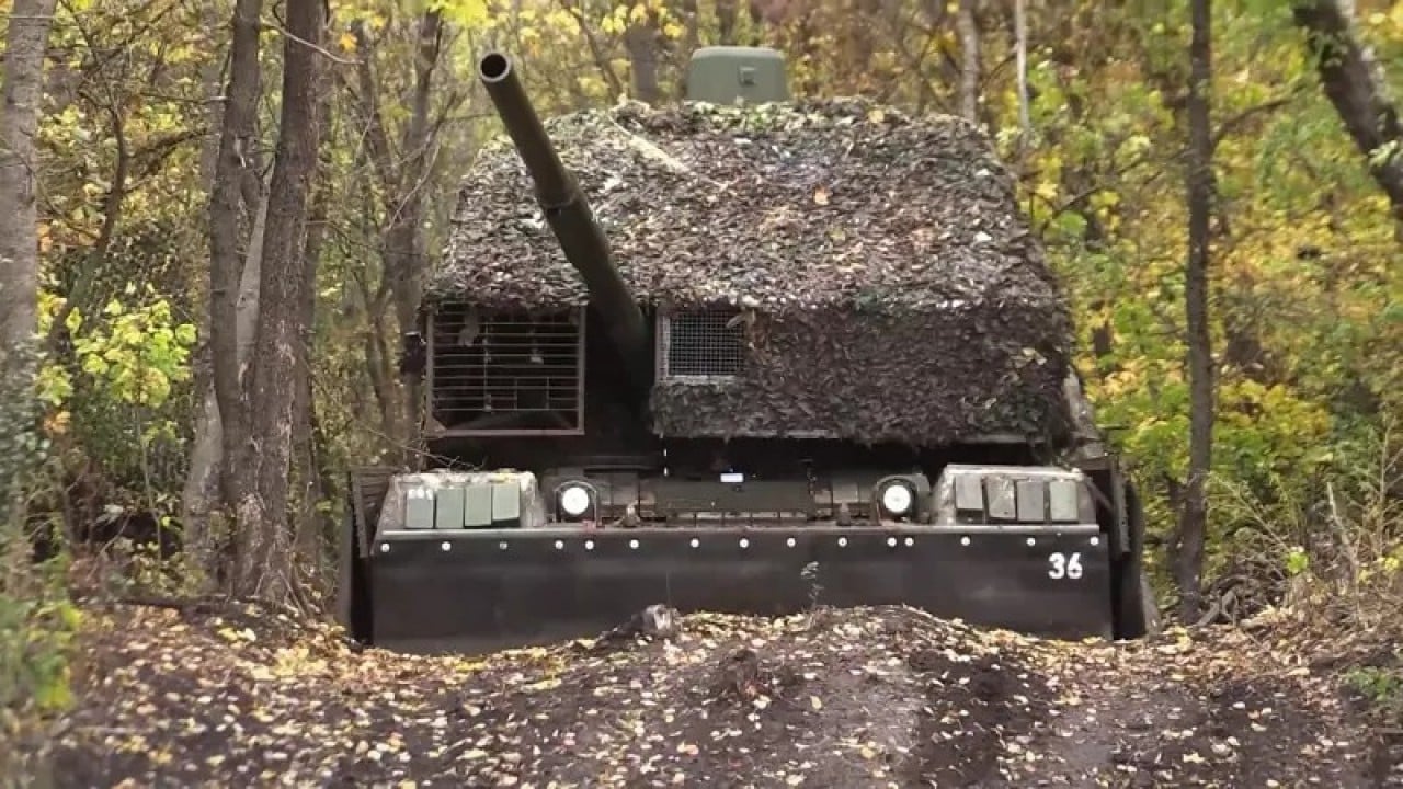 Foto - Savunma sanayii tesisi vuruldu: 100'e yakın İHA düşürüldü