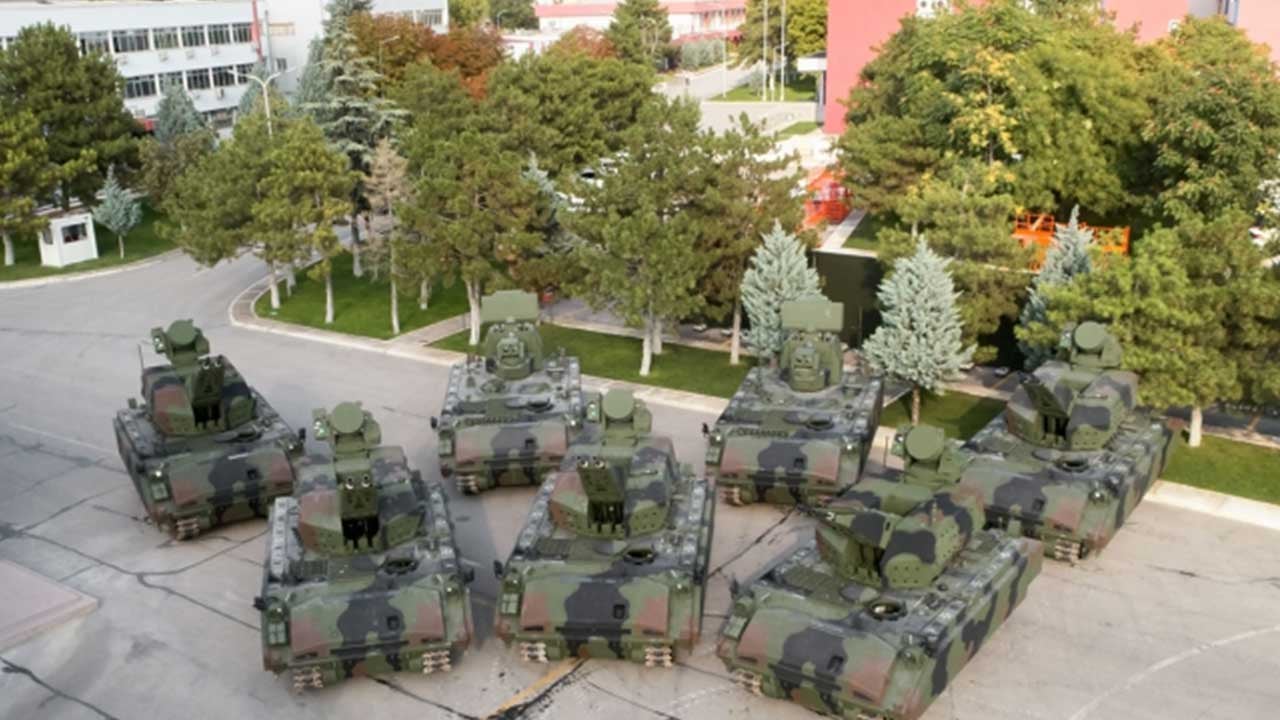 Foto - 'Savunma sanayiinde açıklanan rakamlar doğru değil' dedi! 'Gerçek bu' deyip gündem olacak çıkışı yaptı