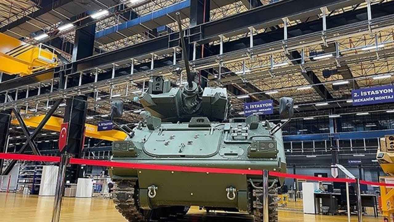 Foto - Savunma sanayiinde çalıştırılmak üzere o ülkeden 12 bin işçi getiriyorlar