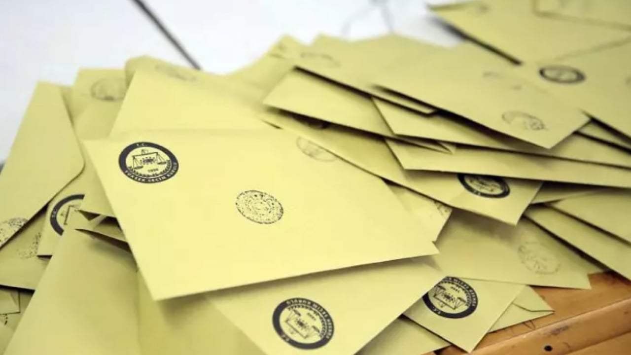 Foto - Seçmen kararını verdi: Cumhurbaşkanlığı adaylığı anketinde fark açılıyor!