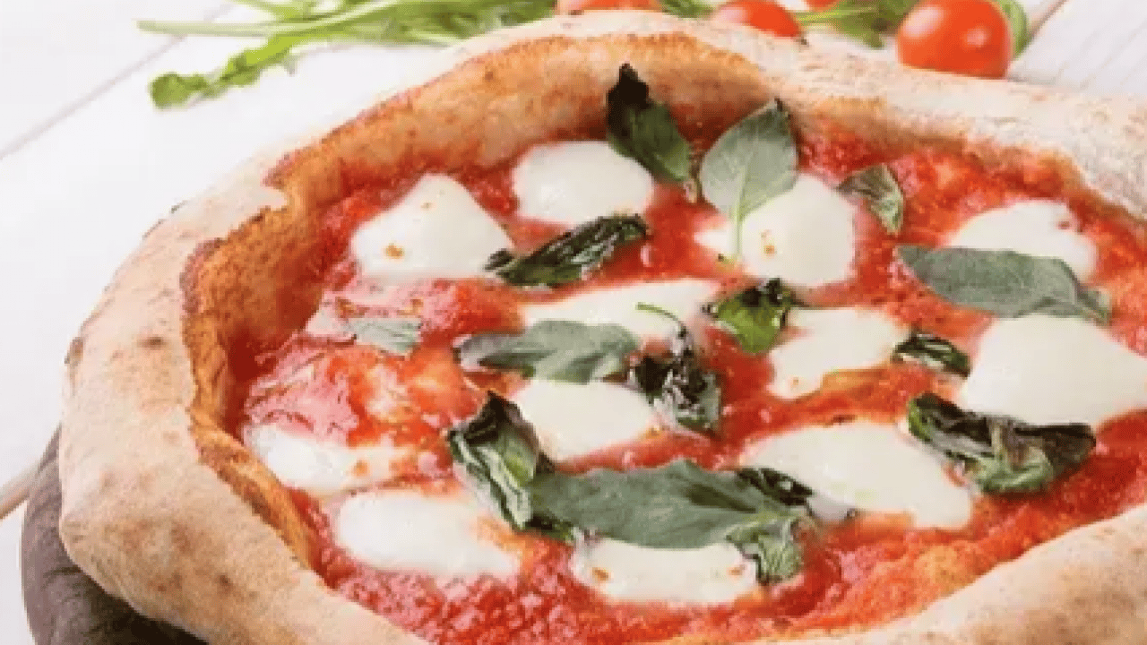 Foto - Şef Danilo Zanna'dan pizza hamuru tarifi! Püf noktası suyu yavaş yavaş eklemek