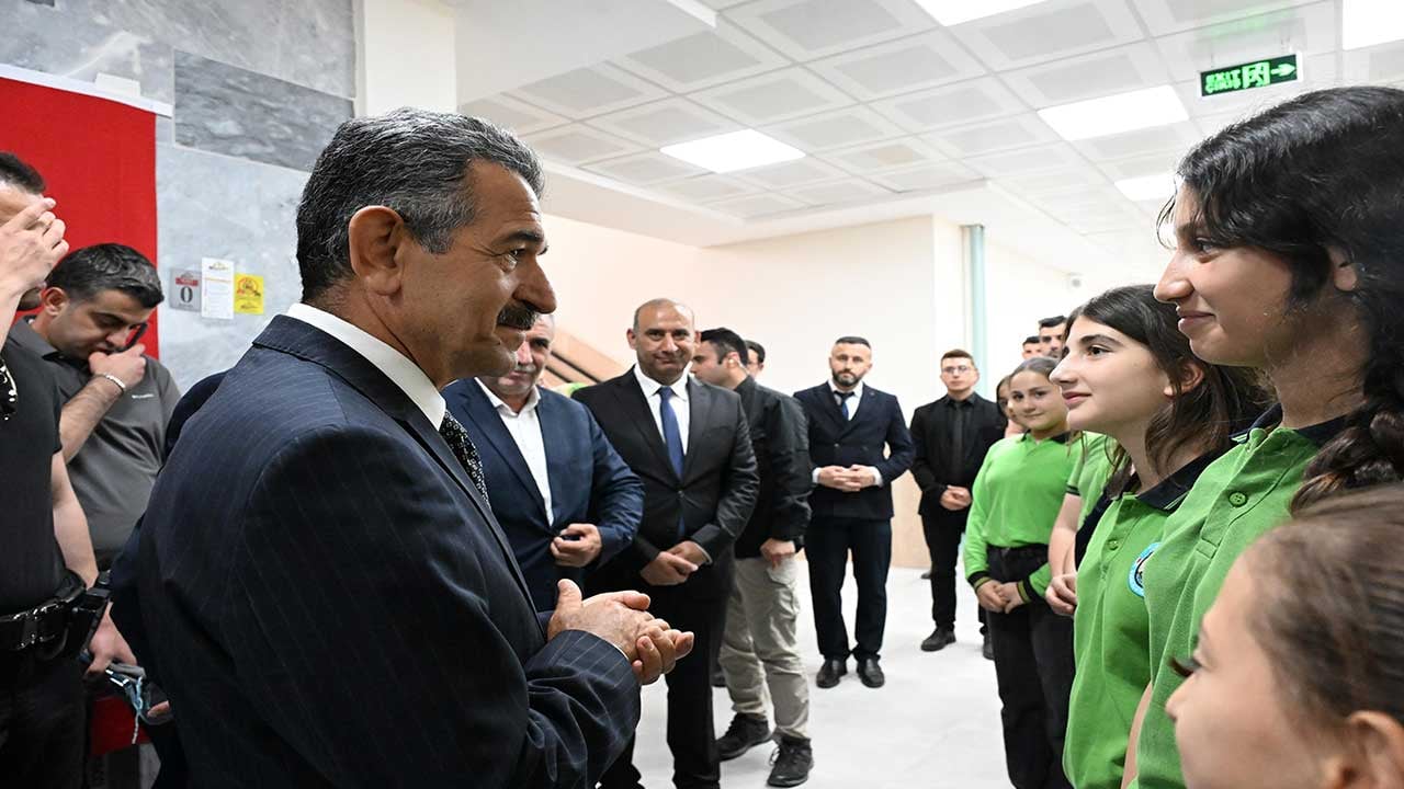 Foto - Şehidin adı bilim yuvasında yaşayacak! Kahraman PÖH Mustafa Karapınar için kütüphane açıldı!