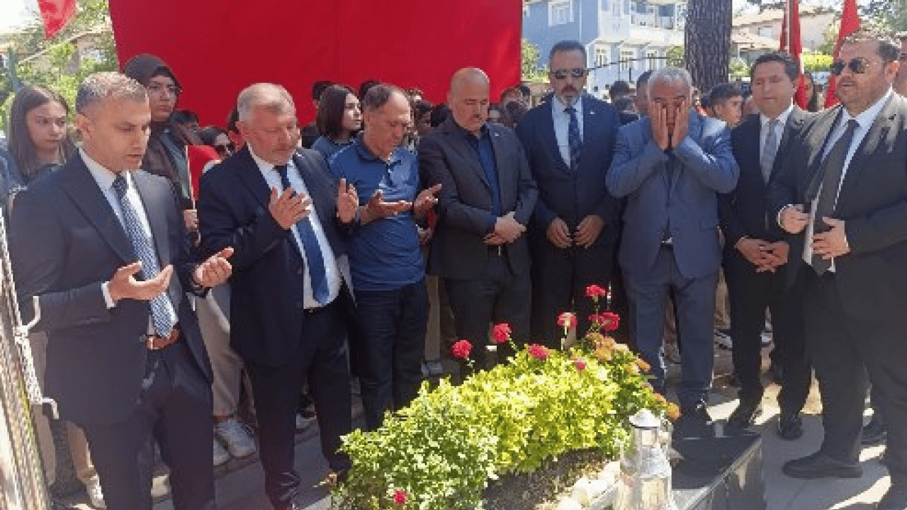 Foto - Şehit Aybüke öğretmen dualarla anıldı! ‘Seni öldürende yoktur din iman'