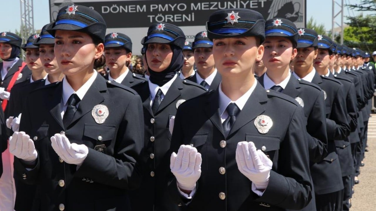 Foto - Şehit babasının izinden gitti! O da polis oldu