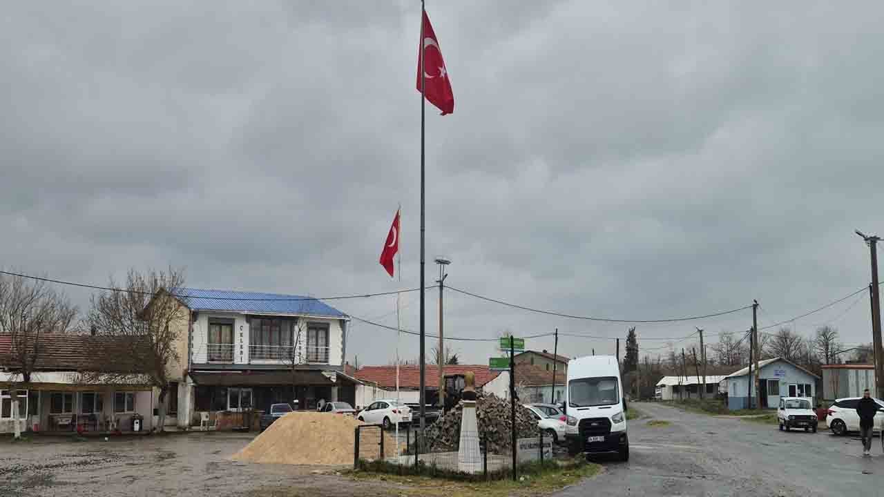 Foto - Şehrin dibinde çekmiyor: Köy bayramda sessizliğe gömüldü