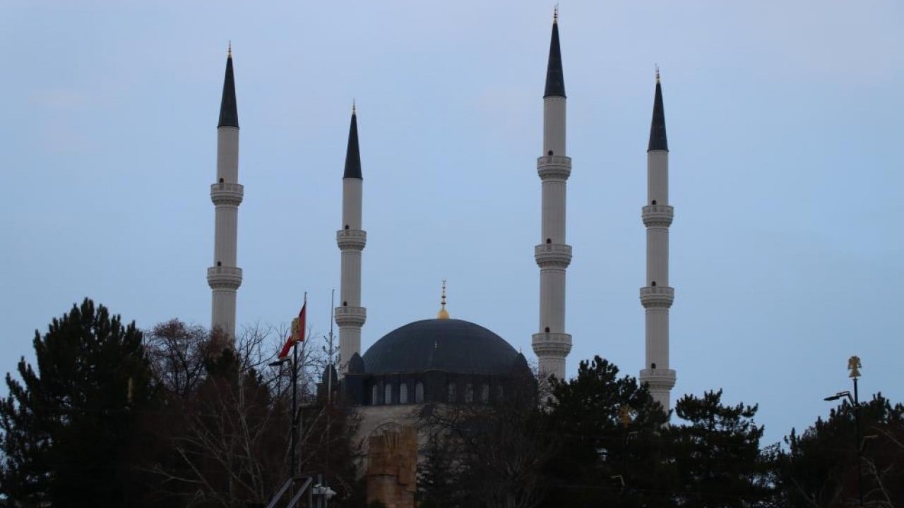 Foto - Şehrin her noktasından görünecek