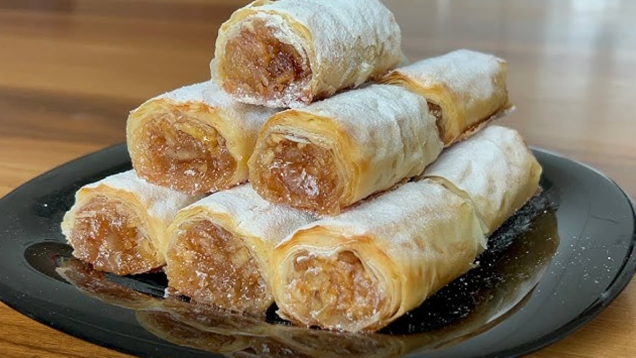 Foto - Şehrin yeni lezzeti ‘elmalı baklava’! Tadıyla parmak ısırtıyor