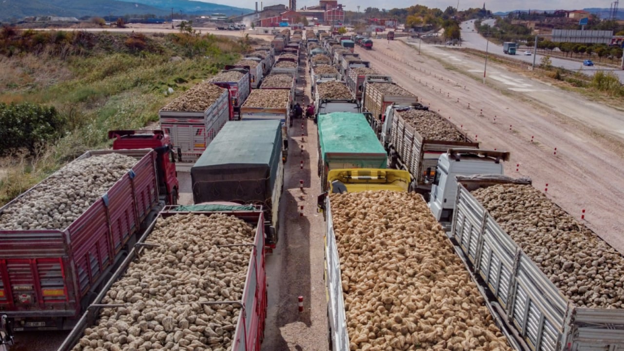 Foto - 'Şeker fabrikaları satıldı' iddialarına Türkşeker'den rekorla yanıt geldi! 936 bin ton şeker üretildi...
