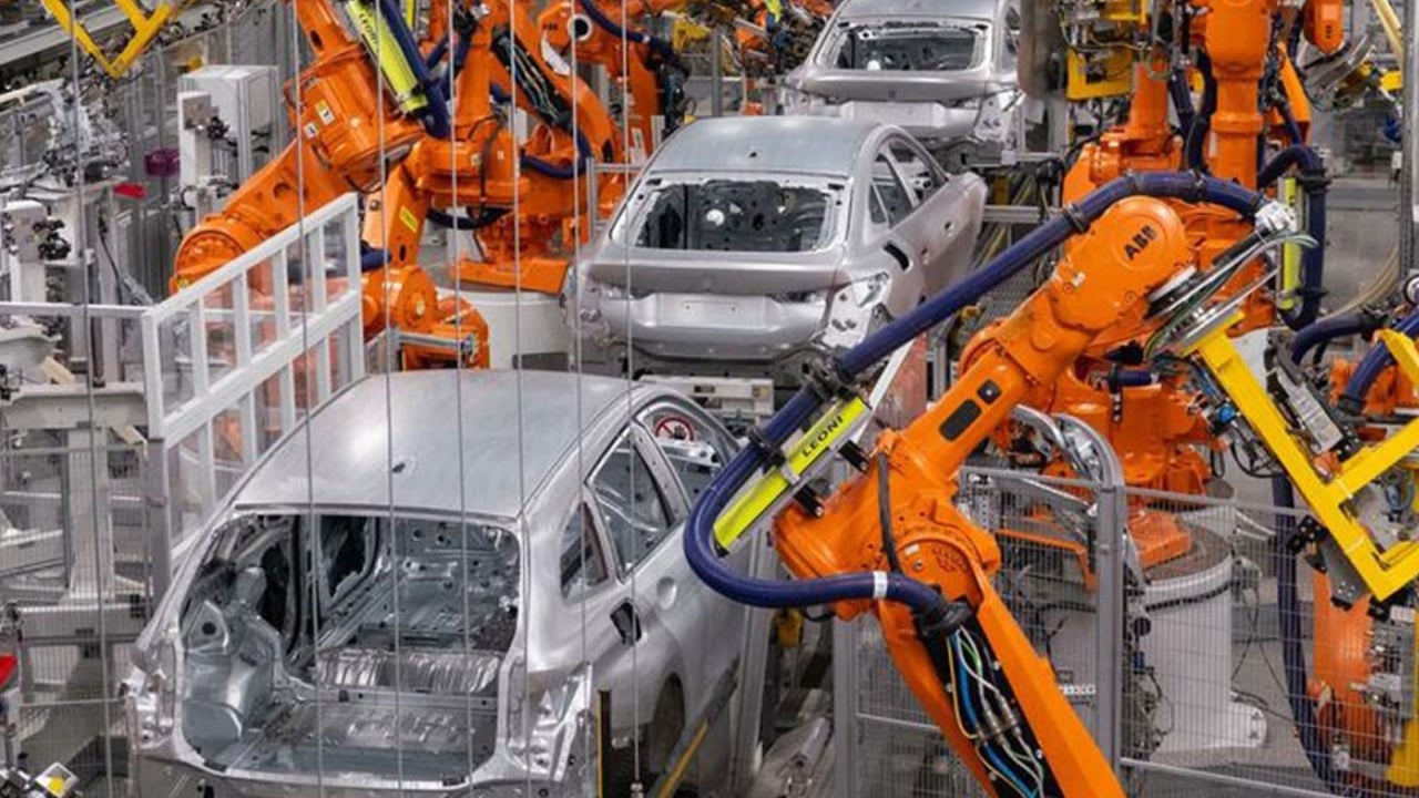 Foto - Sektörde farklı ritim! Ticari araç zirvede! 11 ayda toplam otomotiv üretimi yüzde 4 arttı