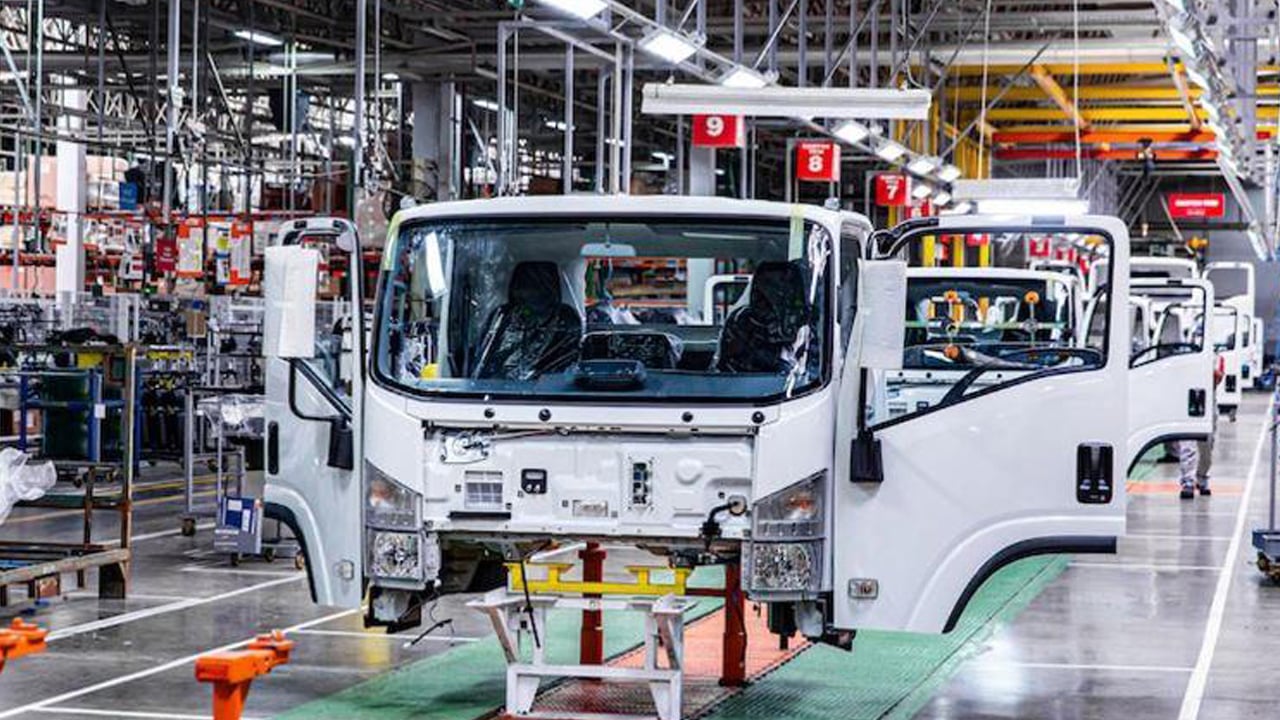 Sektörde farklı ritim! Ticari araç zirvede! 11 ayda toplam otomotiv üretimi yüzde 4 arttı
