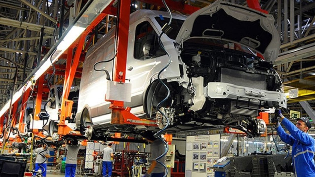 Foto - Sektörde farklı ritim! Ticari araç zirvede! 11 ayda toplam otomotiv üretimi yüzde 4 arttı