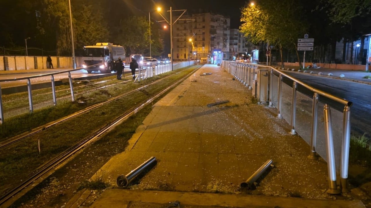 Foto - Seküler cahillere göre modernlik! Yine alkol illeti yine faciaya davetiye