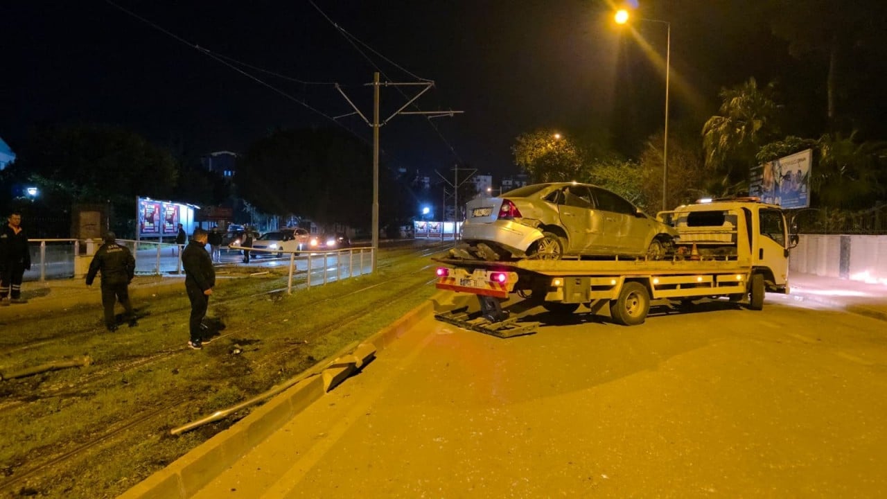 Foto - Seküler cahillere göre modernlik! Yine alkol illeti yine faciaya davetiye