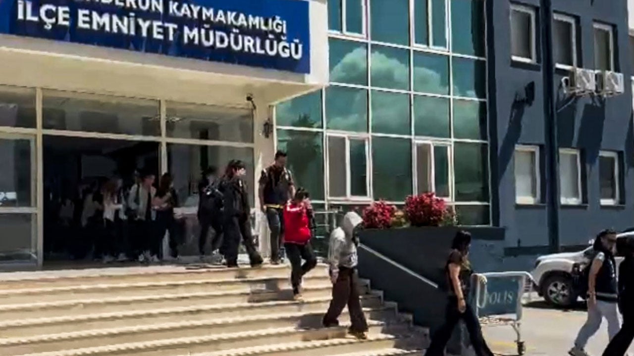 Foto - Seküler hayat dayatmasının sonucu: Yine sözde masaj salonları yine rezalet!