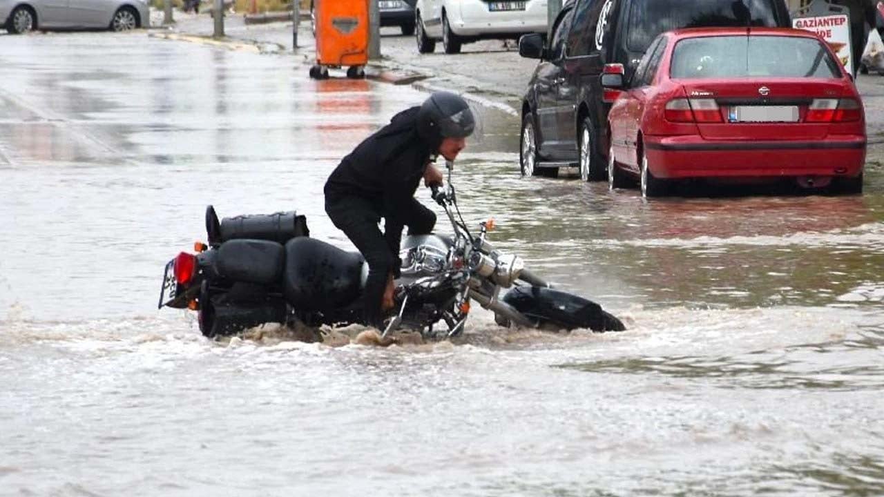 Foto - Sel, su baskını, dolu yağışı... Meteoroloji'den hayati uyarı! Büyük geliyor