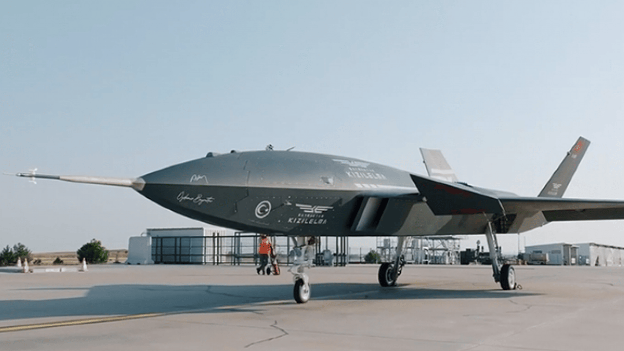 Foto - Selçuk Bayraktar, Kızılelma'nın sırrındaki "kol uçuşu" detayını paylaştı: Bir ilke imza atıldı...     