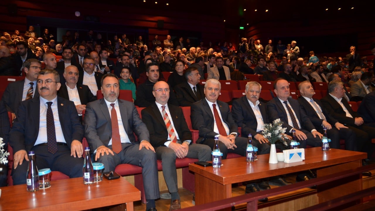 Foto - Selçuklu Belediye Başkanı Ahmet Pekyatırmacı'dan gençlere büyük destek! 15 branşta hizmet veren spor okulları...