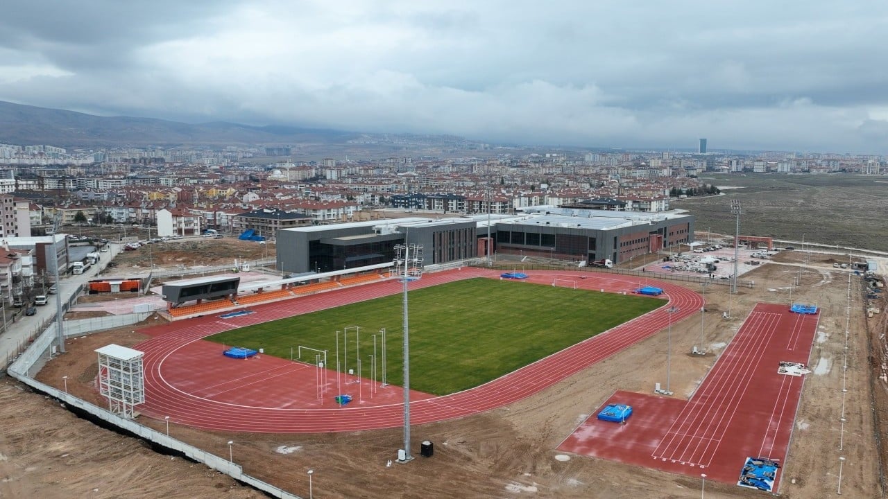 Foto - Selçuklu Belediye Başkanı'ndan sporculara büyük hizmet! Dev tesiste geri sayıma geçildi...