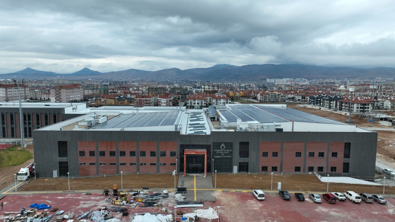 Foto - Selçuklu Belediye Başkanı'ndan sporculara büyük hizmet! Dev tesiste geri sayıma geçildi...