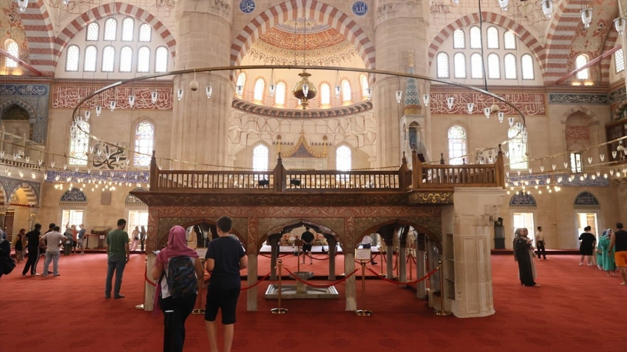 Foto - Selimiye Camisi doldu taştı 5 ayda 2 milyon kişi ziyaret etti