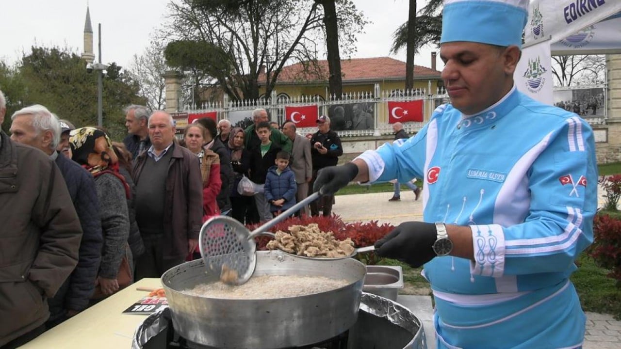 Foto - Selimiye'nin gölgesinde ciğer tava ziyafeti