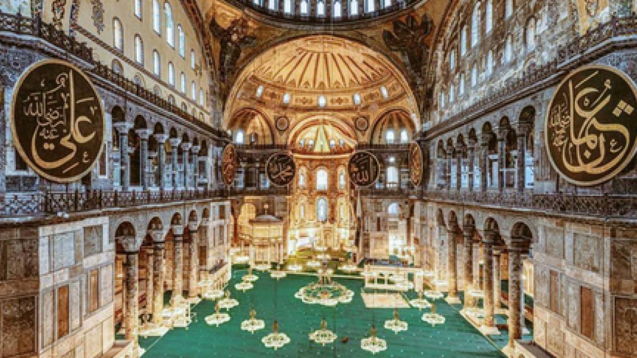 Foto - Selma Savcı yazdı: Ayasofya kubbesiyle, sütunuyla İslâm’ındır!