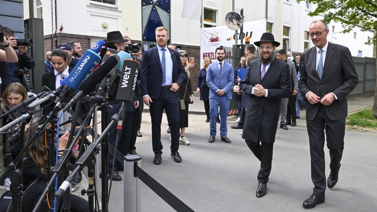 Foto - Selma Savcı'dan müthiş bir analiz daha: İt iti ısırır mı?!? Şaklaban Şansölye Merz...