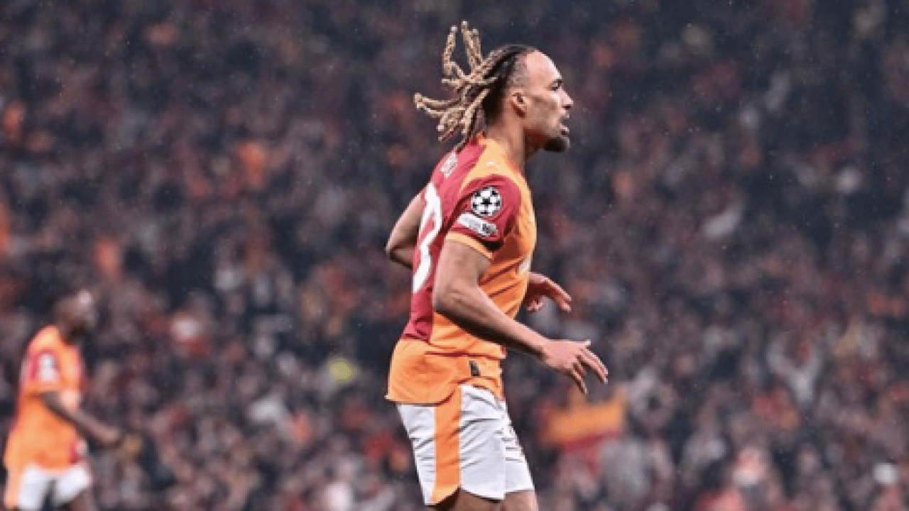 Foto - Sen ciddi misin! Sacha Boey'nin gol sevincinin sebebi ortaya çıktı!