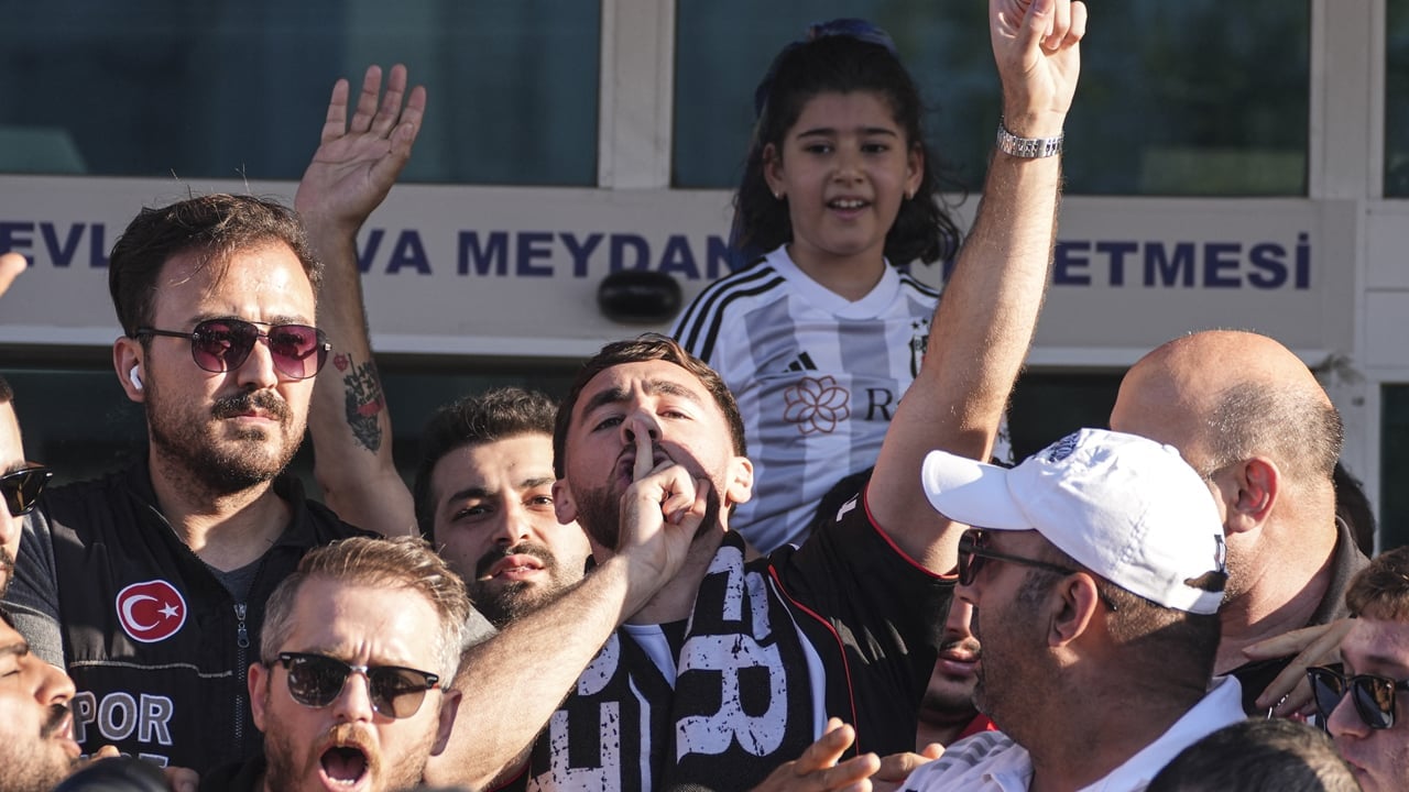 Foto - Sen kahin misin? Orkun Kökçü nasıl da bildi! Herkes bunu merakla beklerken olana bak...