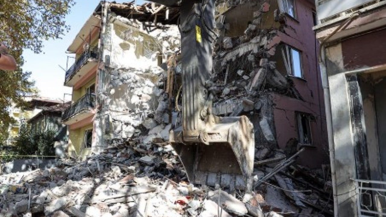 Foto - Şener Üşümezsoy'dan yeni deprem açıklaması: Beklediği büyüklüğü açıkladı!