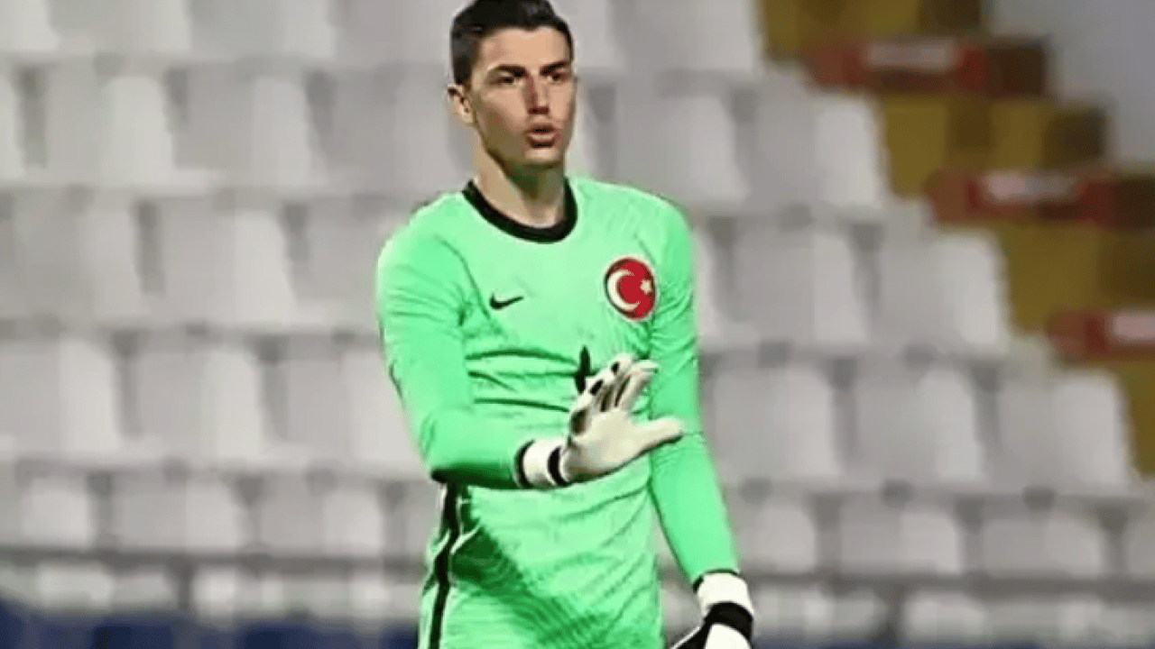 Foto - Senin ağzın neler söylüyor hocam! Gürcistan zaferi sonrası açtı ağzını yumdu gözünü...