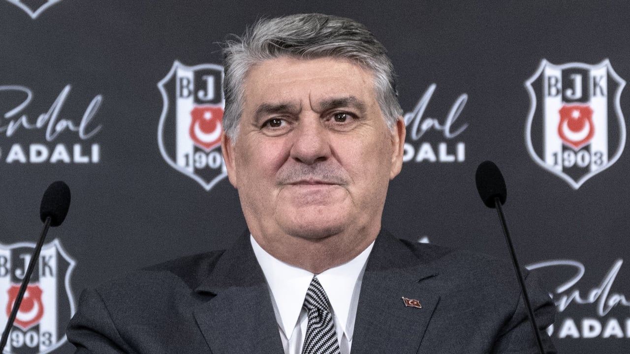 Foto - Serdal Adalı'dan savunma hamlesi: Beşiktaşlılara anlamlı bayram hediyesi... Yeni stoper geliyor