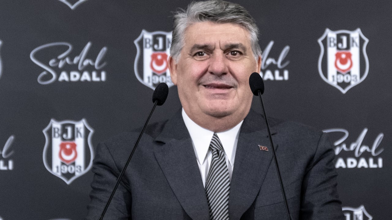 Foto - Serdal Adalı'dan savunma hamlesi: Beşiktaşlılara anlamlı bayram hediyesi... Yeni stoper geliyor