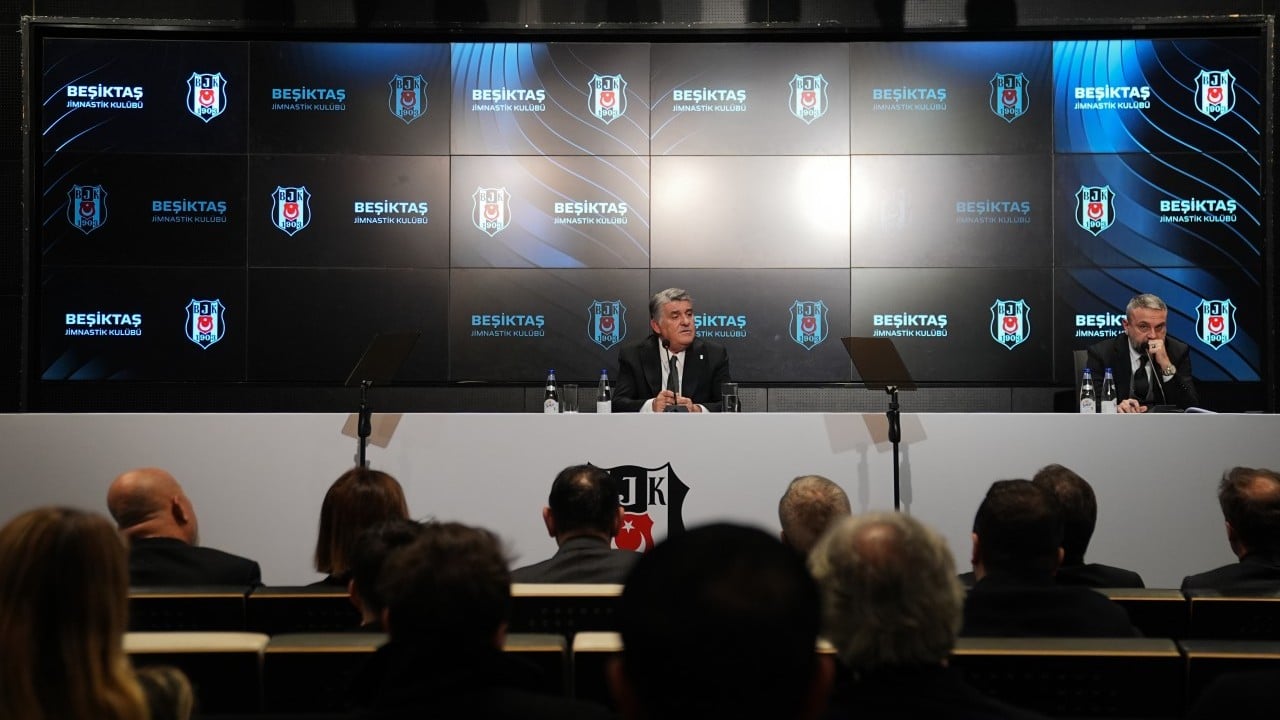 Foto - Serdal Adalı'dan imza töreninde TFF'ye tepki! Şu gelişmeye bakın dedi ve...