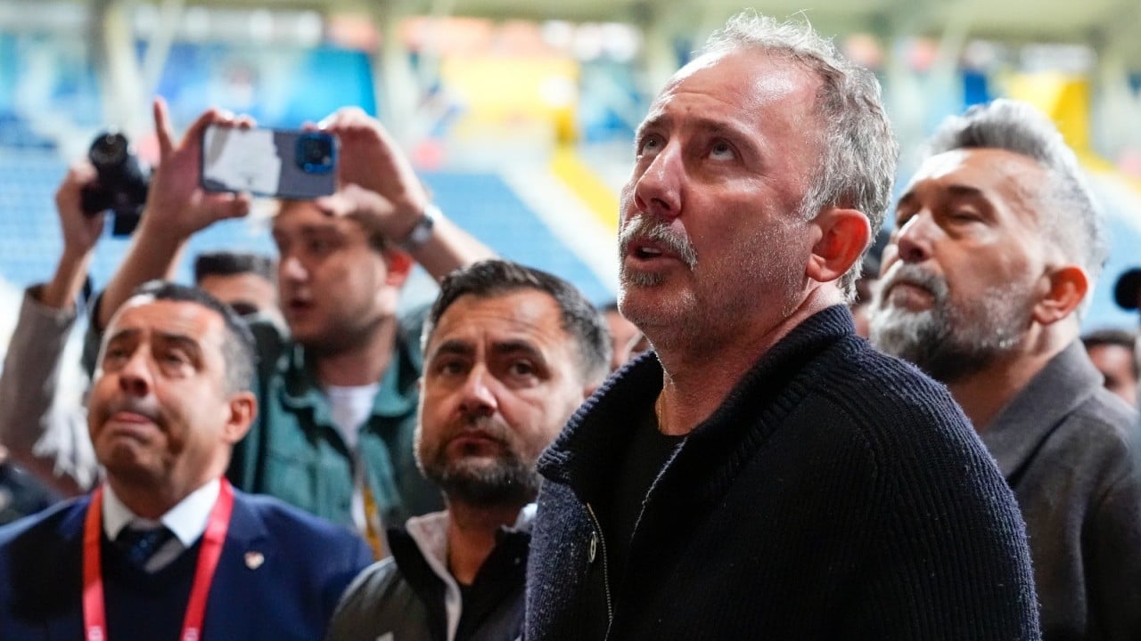 Foto - Sergen Yalçın, Kasımpaşa - Beşiktaş maçı sonrası taraftarla konuştu: Acı çekeceğimizi söyledim... İlginç an