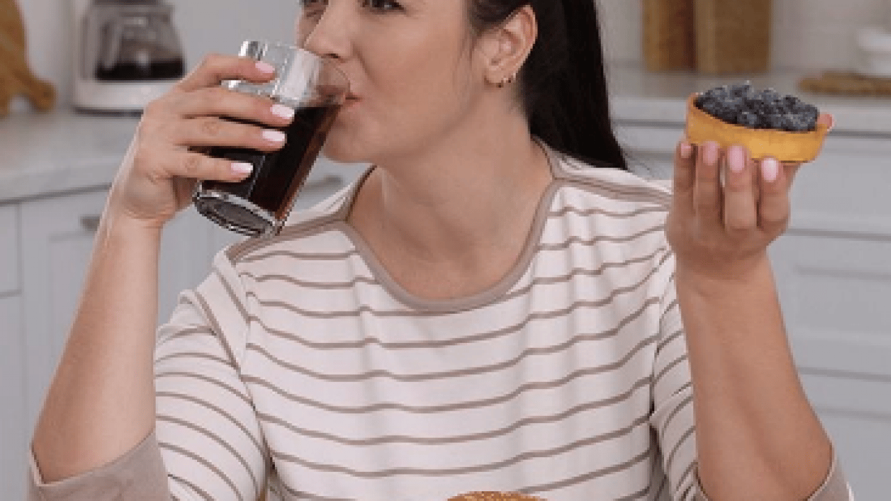 Foto - Serotonin ve... Hastayım diye bol bol tüketmeyin! Kışın en çok kilo aldıran hata, tatlı krizine dönüyor