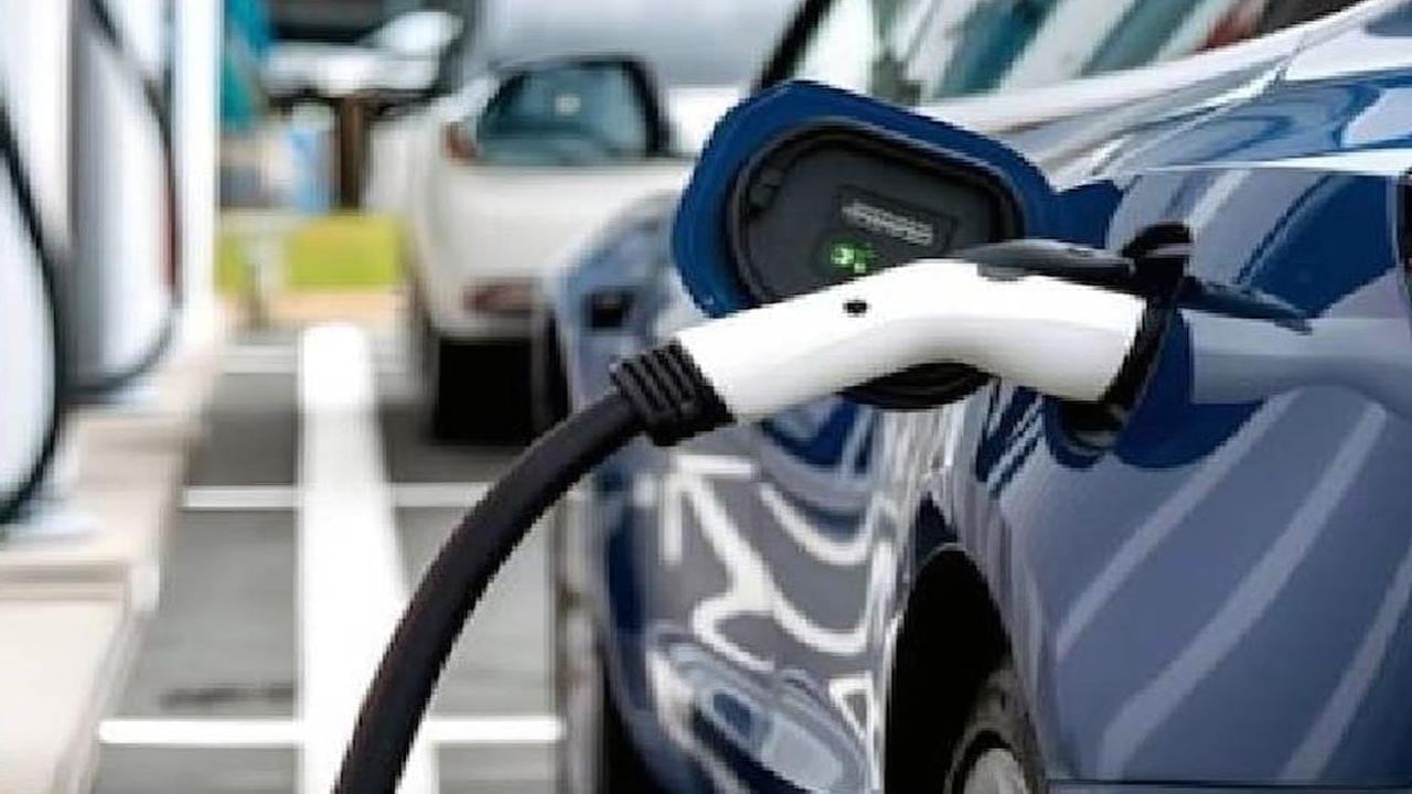 Foto - Sessiz devrim! Elektrikli otomobiller zirveye oynuyor